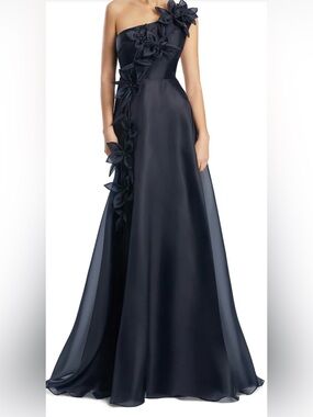 Alexander by Daymor MIDNIGHT BLUE 3209S26 Gown Sz 8 - ***2026***

$963+ online.